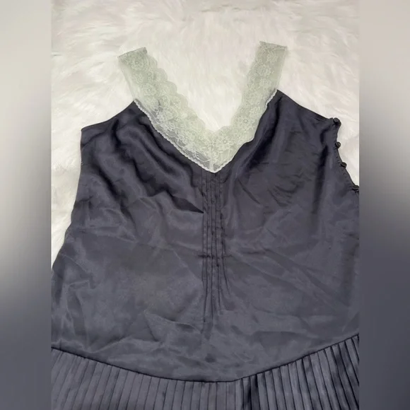 Victoria Secret Satin Pleated Baby Doll Romper Bodysuit‎ Lace Black Size L - Picture 4 of 7